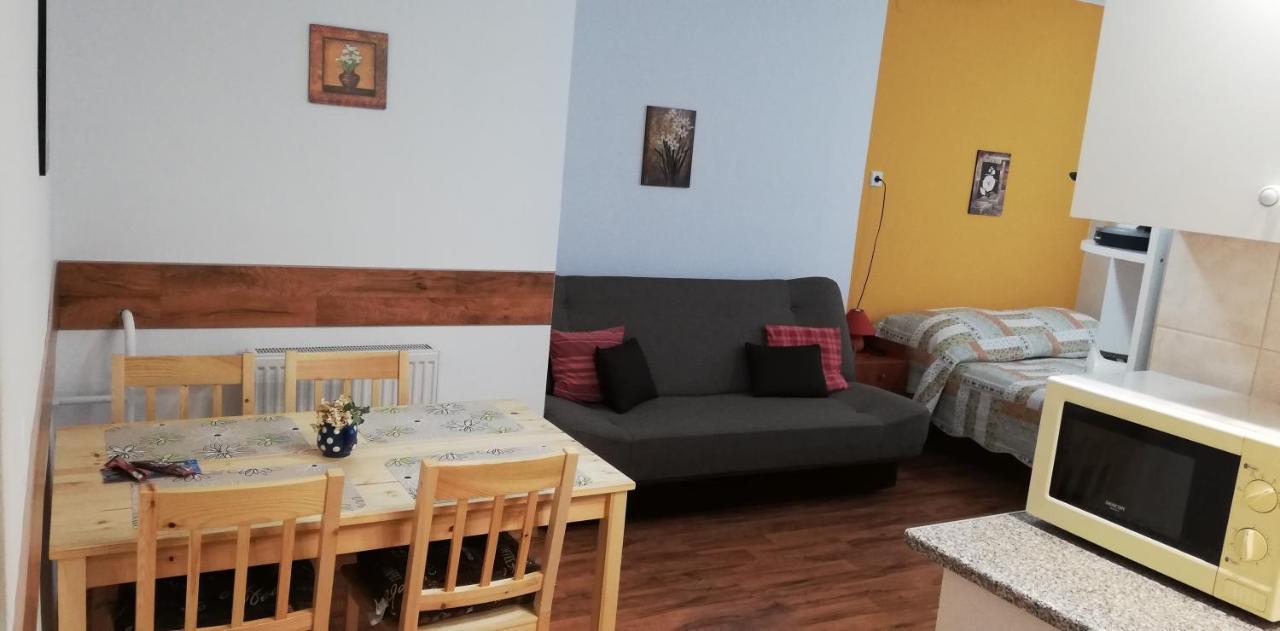 Roxanna Apartman Gyula Luaran gambar