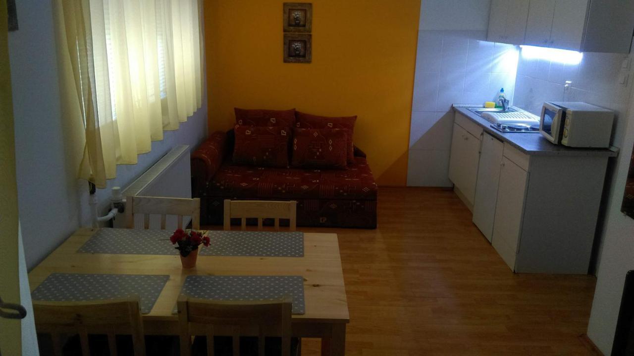 Roxanna Apartman Gyula Luaran gambar