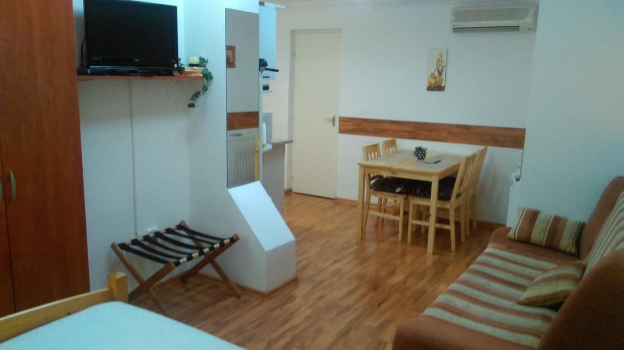 Roxanna Apartman Gyula Luaran gambar